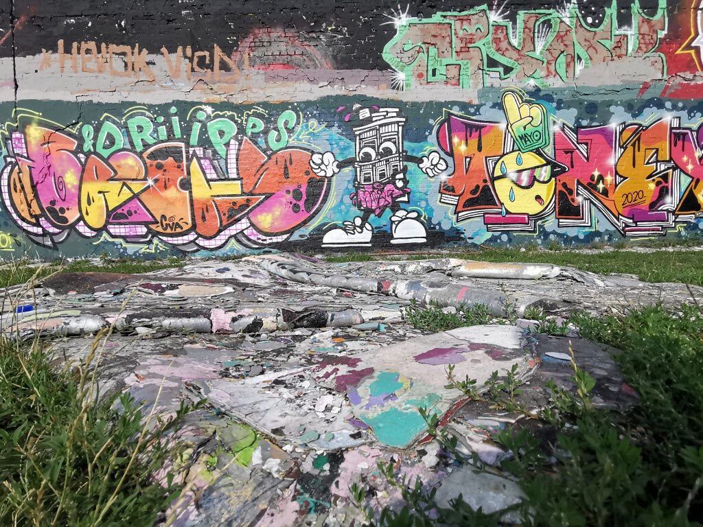 liegendes Graffiti